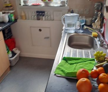 Room in a Shared Flat, Southcott House, E3 - Photo 1