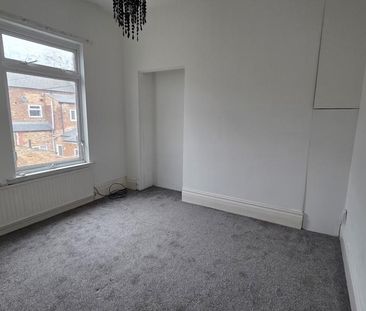 3 bedroom terraced house to rent - Photo 6