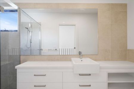 STYLISH BOUTIQUE LIVING - Photo 5