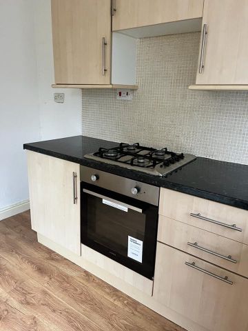 2 Bed Flat, Dalton Road, CH45 - Photo 2