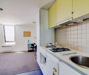 Large Studio - Photo 3