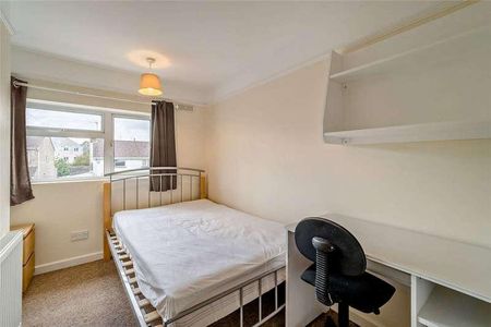 Blenheim Drive, Filton, Bristol, Gloucestershire, BS34 - Photo 4