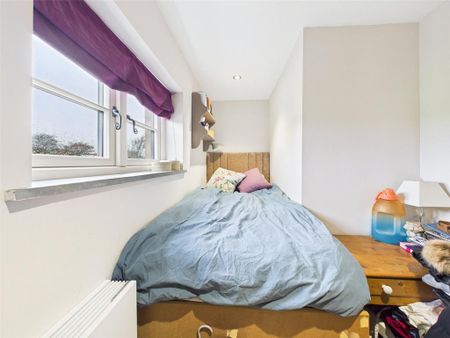 4 bedroom detached house to rent - Photo 5