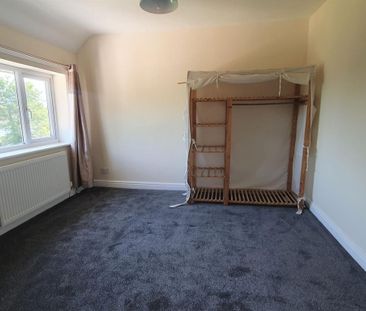 2 bedroom semi-detached house to rent - Photo 5