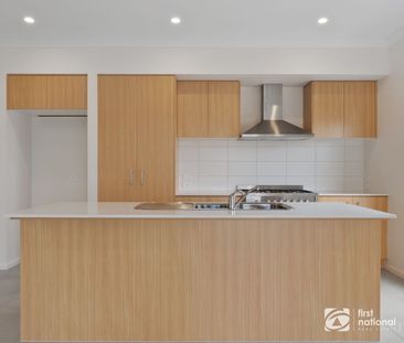 Beautiful 4-Bedroom Family Home on a Corner Block in Eynesbury - Photo 3