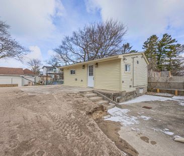 For Lease - 338 Old Mosley Street Unit# Unit 3, Wasaga Beach, Ontario - Photo 6