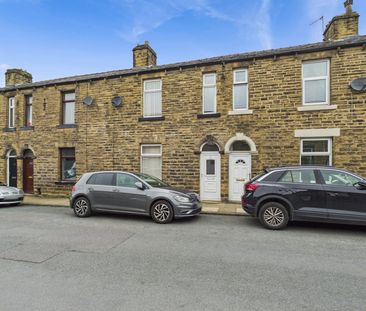 Terraced House to rent on - Photo 3