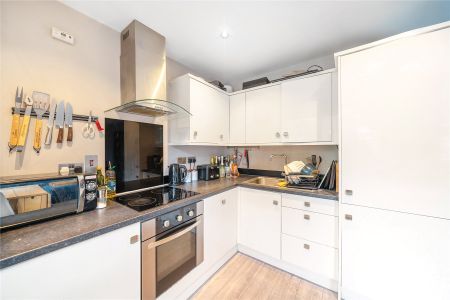 Tulse Hill, London, SW2 ground floor flat to rent - Photo 4