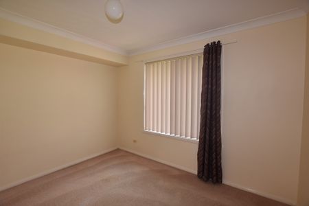 54 Turner Crescent, Orange, NSW 2800 - Photo 4