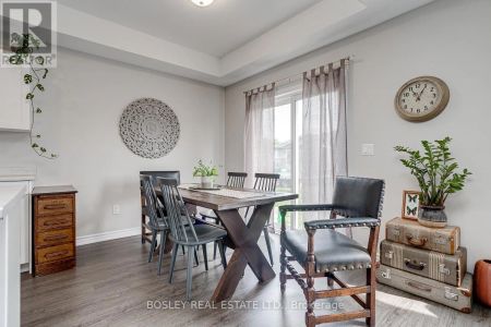 19 TOLMAN STREET - Photo 5