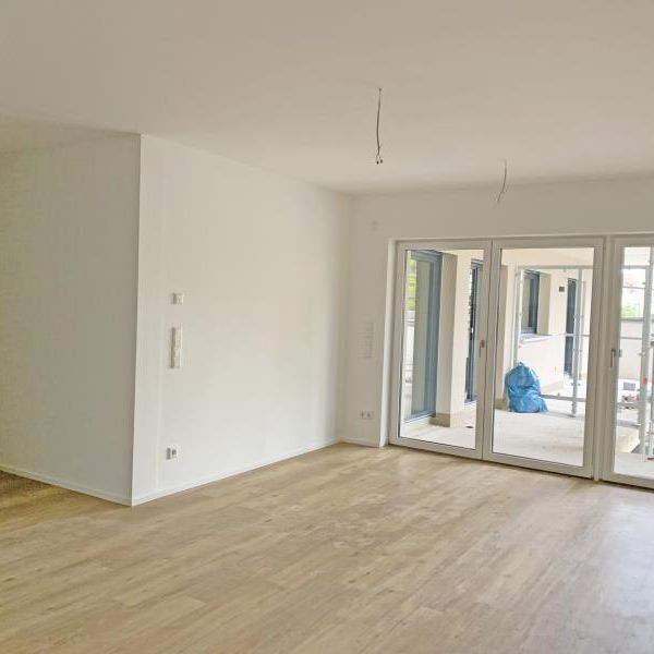 FÜ: Erstbezug! Zeitgemäß & energieeffizient - 3-Zi-Whg mit EBK, Balkon, Aufzug + TG-Stellplatz - Photo 1