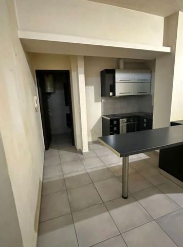 Διαμέρισμα για ενοικίαση Χατζηκυριάκειο (Πειραϊκή - Χατζηκυριάκειο) - Photo 3