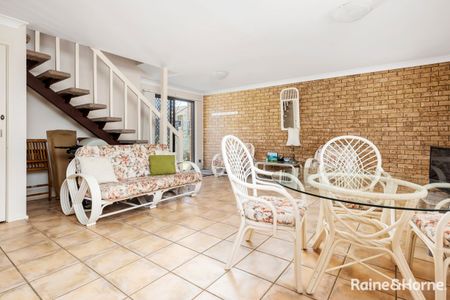 Townhouse in the ultimate beach location - Photo 4