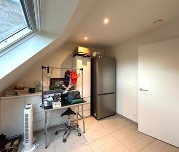 Instapklaar twee-slaapkamerappartement met zicht op stadspark te ce... - Foto 5