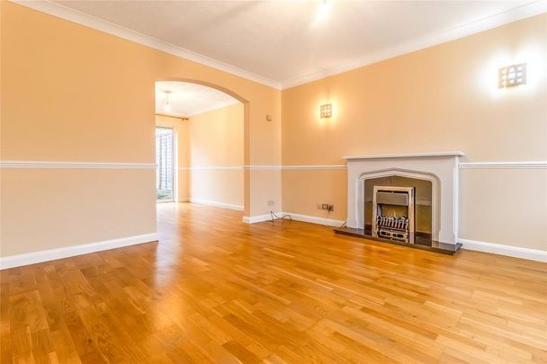 3 bedroom semi-detached house to rent - Photo 1