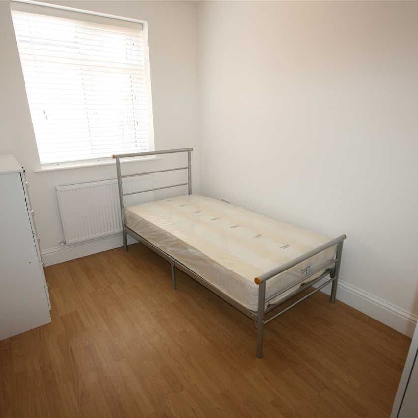 Hindes Road, Harrow - Photo 1