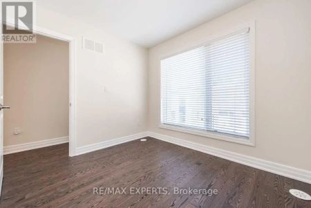 37 JUNEAU STREET - Photo 3