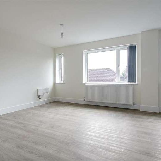 Arden Grove, Harpenden, AL5 - Photo 1