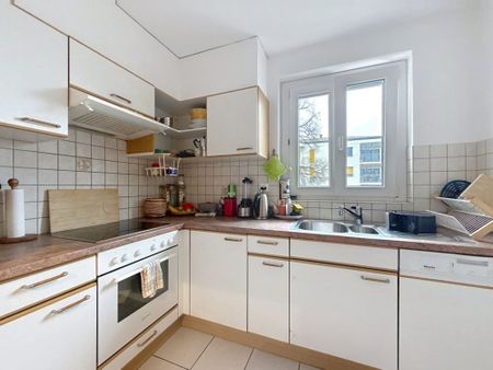 Charmant appartement de 3.5 pièces avec un balcon - Photo 3