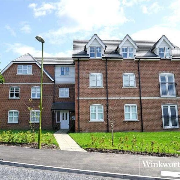 Arundel Drive, Borehamwood, Hertfordshire, WD6 - Photo 1