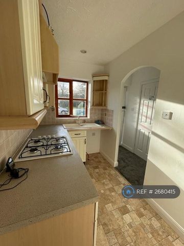 2 bedroom terraced house to rent - Photo 5