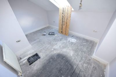 4 bedroom House in Highthorne View, Leeds - Photo 3