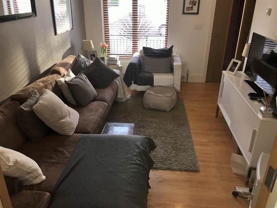 57 Ravenhill Parade, Belfast, BT6 8NU - Photo 1