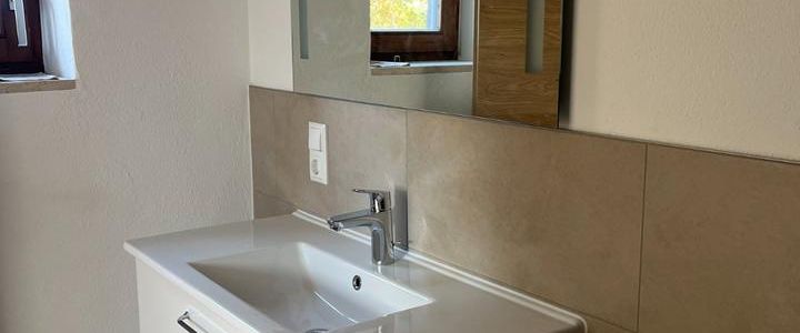 Renovierte 3,5-Zimmer DG-Wohnung mit Balkon in Arnstorf - Foto 1