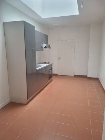 A LOUER Appartement 50000 Saint-Lô 1 chambre 62.30 m² - Photo 3