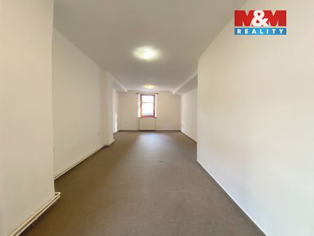 Pronájem bytu 1+1 33 m² - Fotografie 3