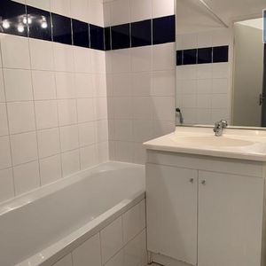 Location Appartement 1 pièce 27m² AGEN 47000 - Photo 2