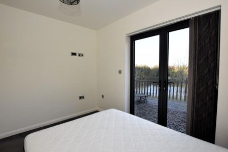 2 bedroom detached house to rent - Photo 4