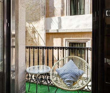 barcelona, Catalonia 08002 - Photo 2