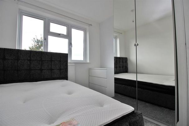 4 bedroom house to rent - Photo 1