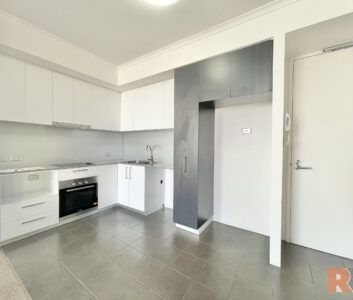 Modern Apartment in the Heart of the City - Photo 6