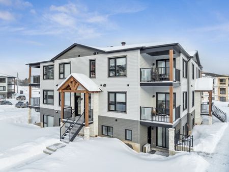 550 rue Du Ruisseau, Mont-Tremblant, QC - Photo 2