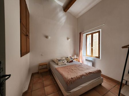 L'ISLE SUR LA SORGUE - A LOUER MAISON DE VILLE TYPE2 BIS - 1 PIECE A VIVRE - 1 CHAMBRE - Photo 5