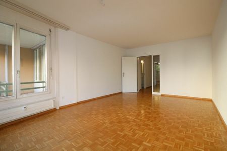 Erstvermietung nach Teilsanierung - gemütliche 4 1/2-Zimmerwohnung in Basel - Foto 2