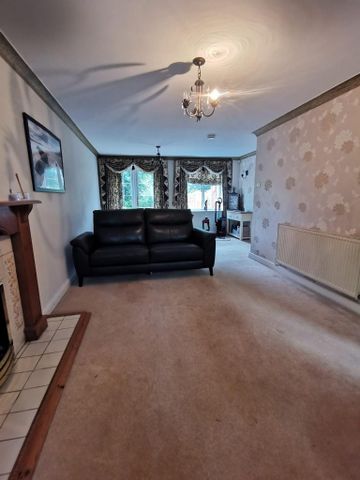 4 bedroom semi-detached house to rent - Photo 5