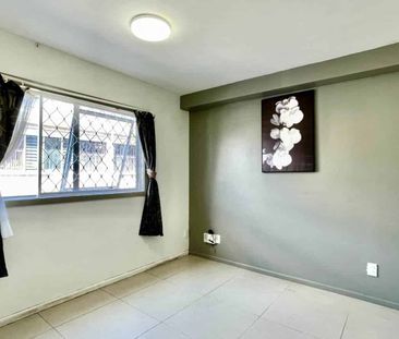 Four Bedroom in Saint Johns - Great Location! - Photo 1