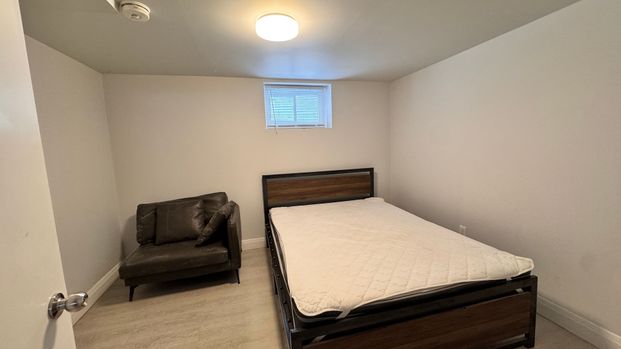 For Lease - 5513 Spring Street Unit# B2, Niagara Falls, Ontario - Photo 1