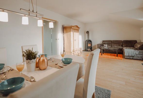 Mietwohnung mit Fernblick-Balkon uvm. - Photo 1