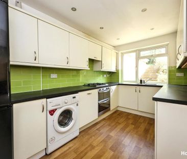 3 bedroom detached house to rent - Photo 6