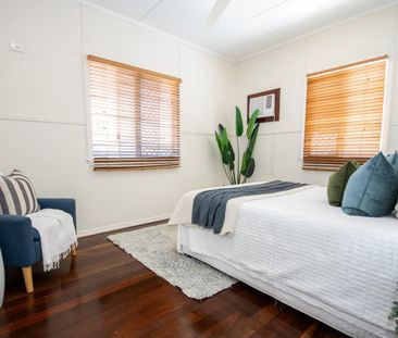 INVITING HIGHSET HOME IN PERFECT LOCATION - Photo 1