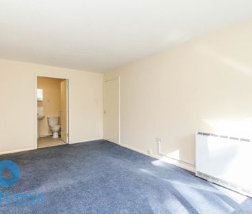 2 bed Apartment for Rent - Photo 6