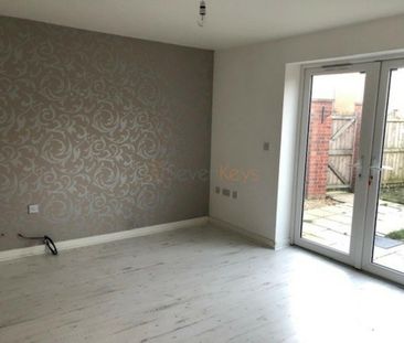 3 bedroom semi-detached house to rent - Photo 1