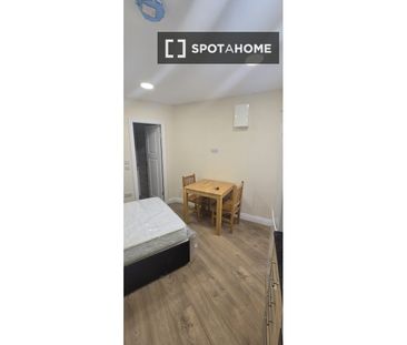 Studio for rent in Ballybough, Dublin - Photo 1