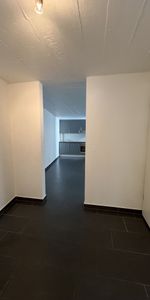 St-Imier, studio on the ground floor in the city center - Photo 4