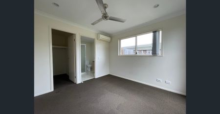 Take advantage of the walking tracks at your back door and nearby beaches! - Photo 4