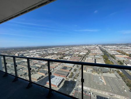 For Lease - 1000 Portage Parkway Unit# 5015, Vaughan, Ontario - Photo 3